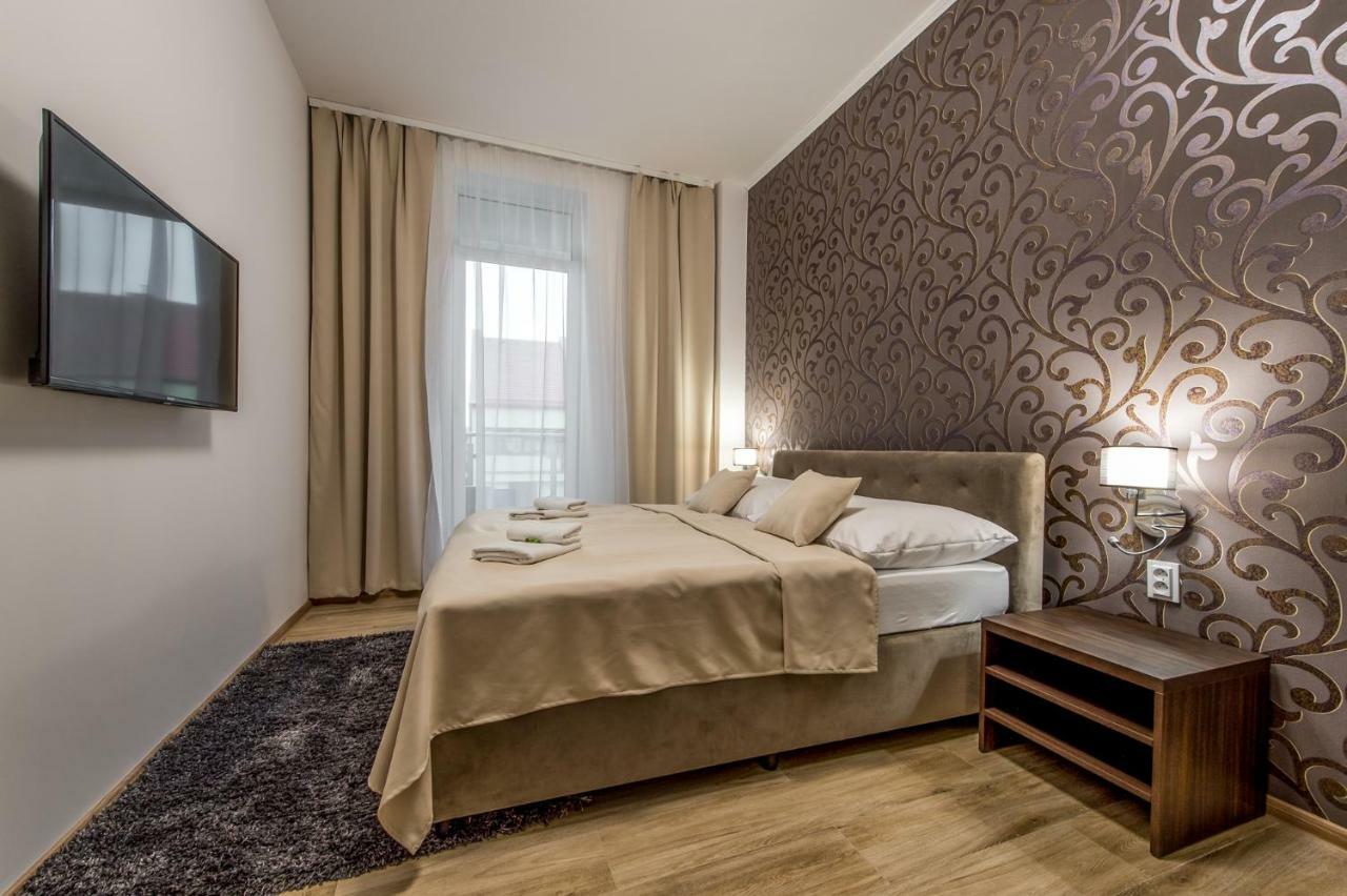 Hotel Black Horse Presov Ngoại thất bức ảnh