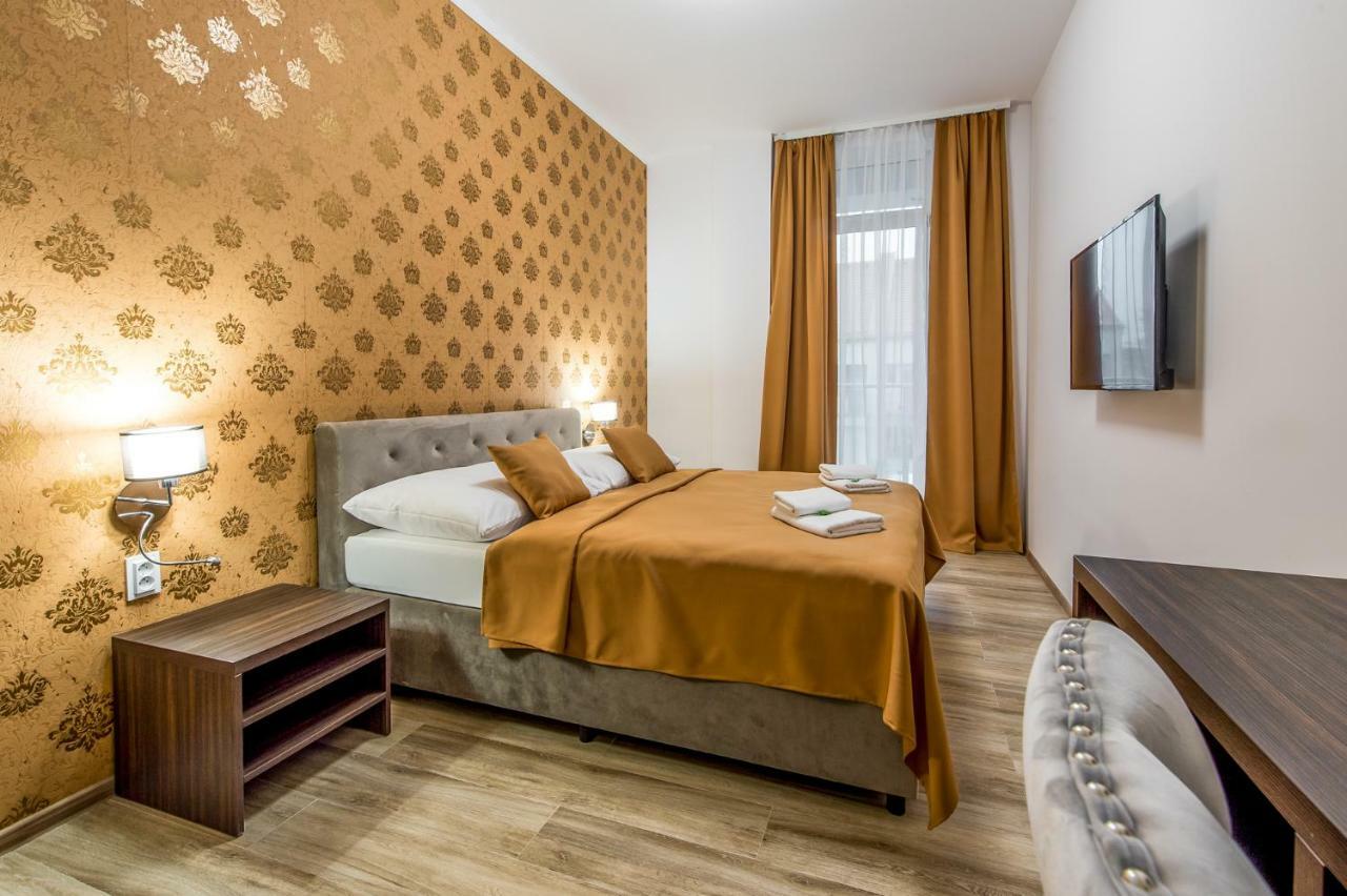 Hotel Black Horse Presov Ngoại thất bức ảnh